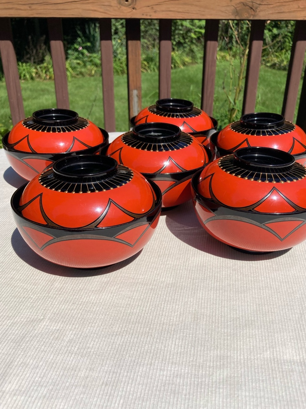 Vintage Japanese Lacquer Wood Lidded Bowls Set of 6 – Owan – Gilt Design